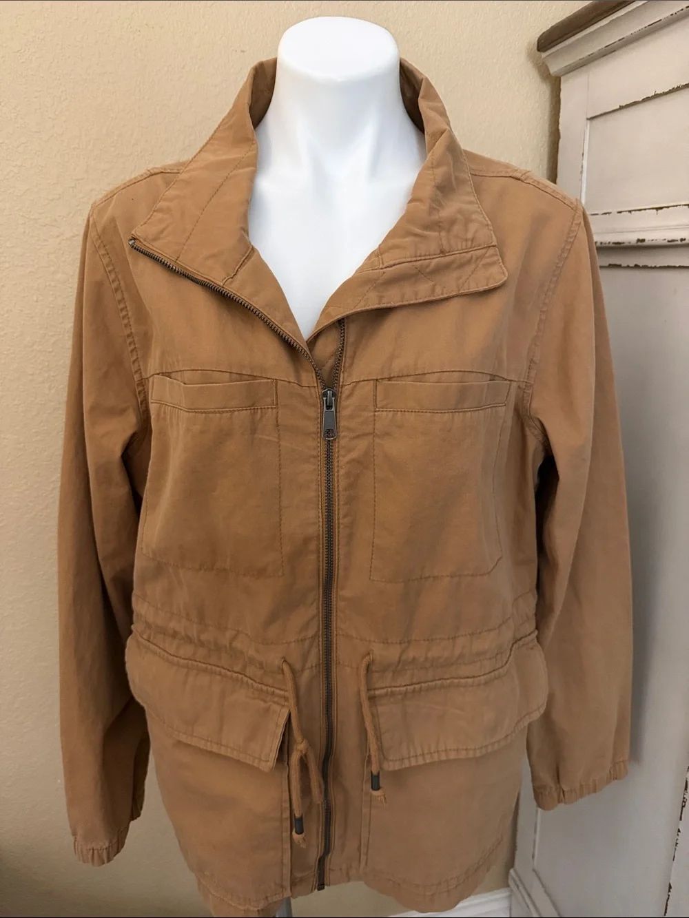 Old Navy Drawstring Waist Utility Jacket in Tan